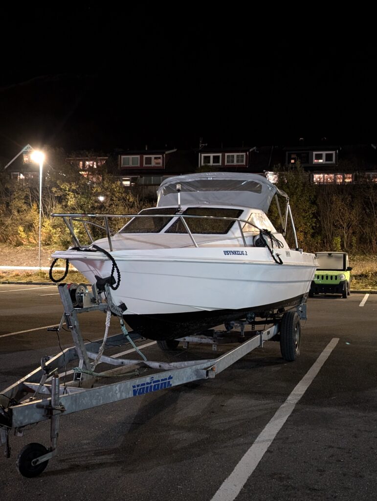 boat_on_trailer